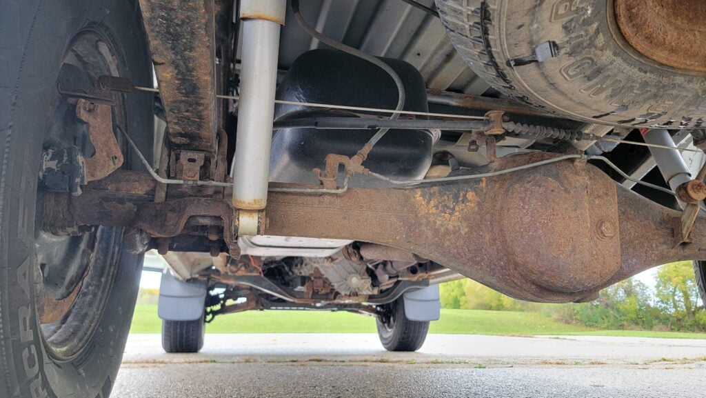 Rear differential and suspension components of 1998 Toyota T100 DX 4x4