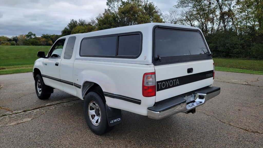 Rear driver-side angle of 1998 Toyota T100 DX 4x4