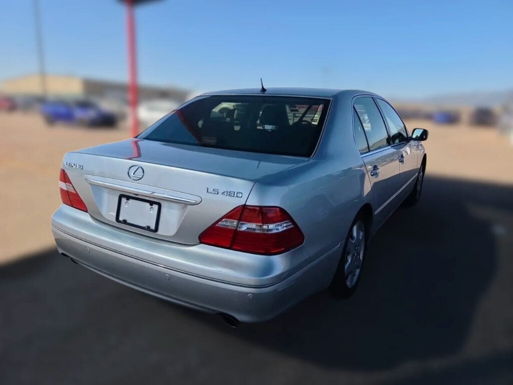 2004 Lexus LS430 Silver on Black Rear Passenger 3_4 TaninJDM