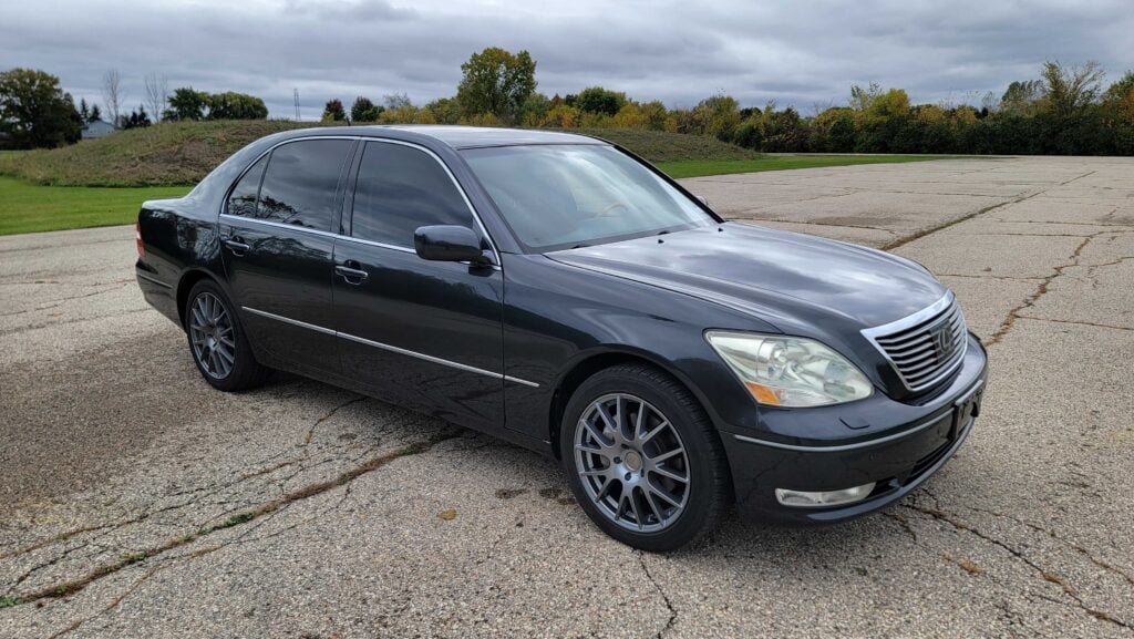 Front passenger-side view of 2006 Lexus LS430 ULTRA sedan