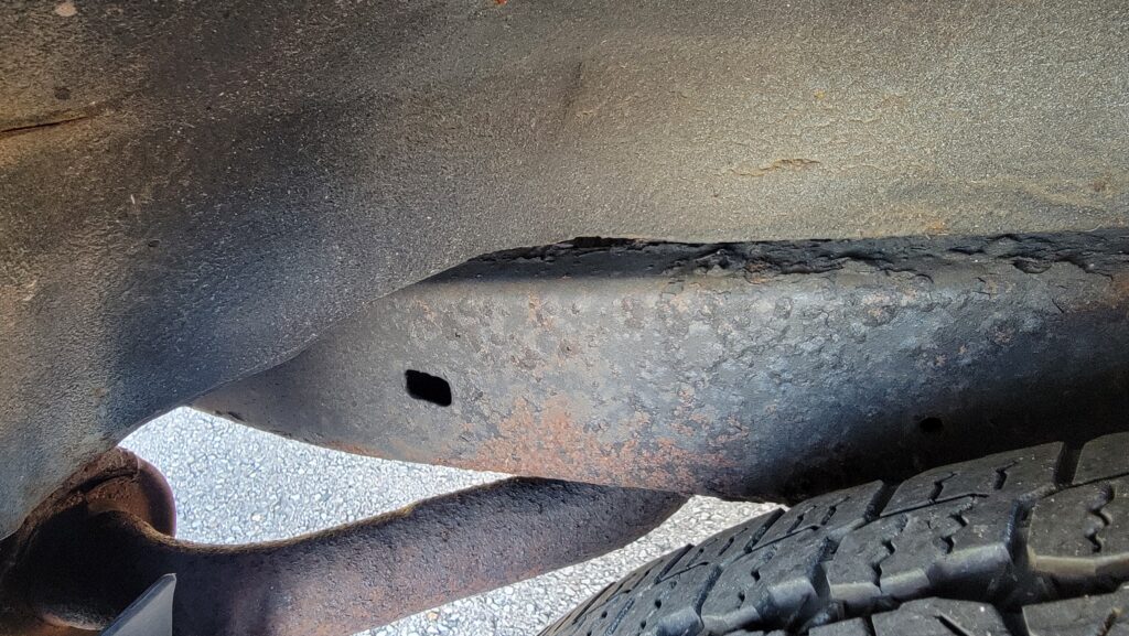 Undercarriage frame detail of 1994 Toyota Land Cruiser