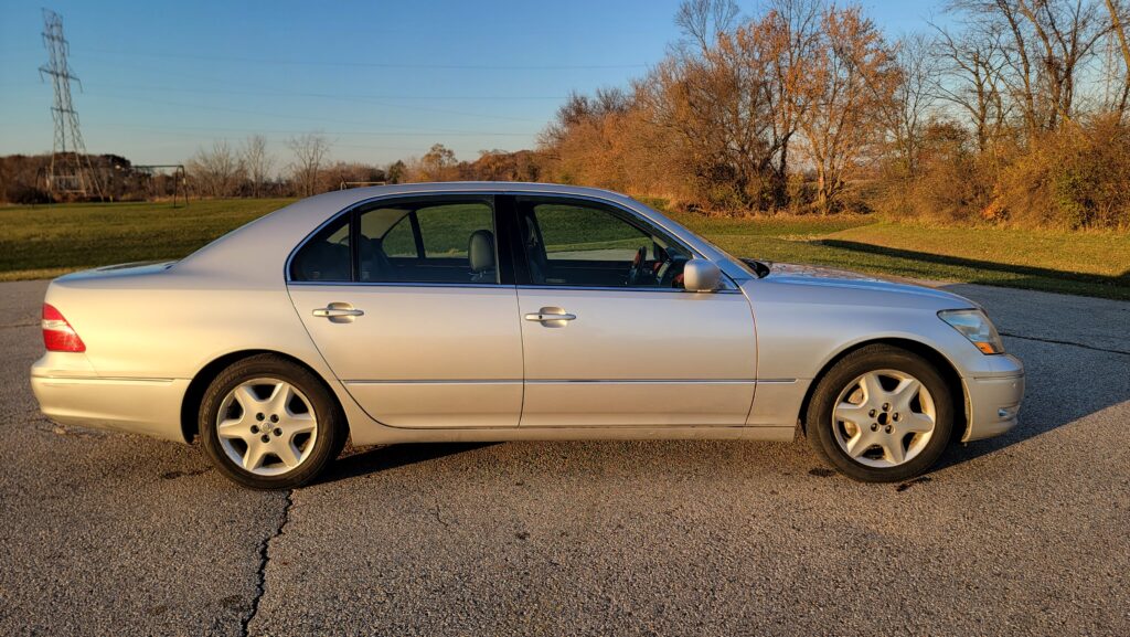 Passenger-side profile of silver 2004 Lexus LS430