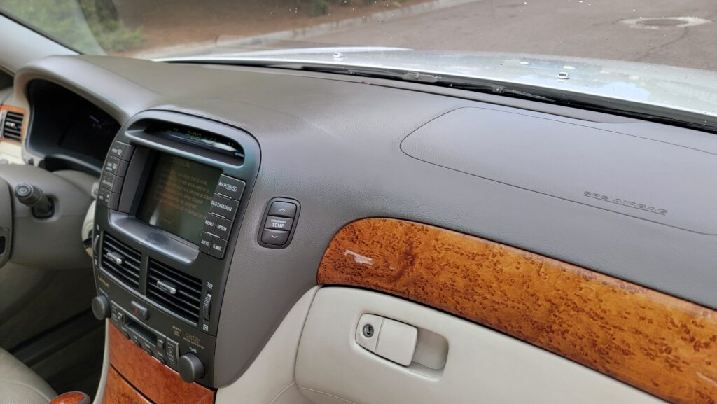 Dashboard and center stack wood trim on 2005 Lexus LS430