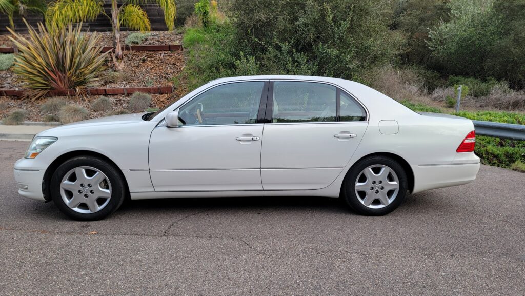 Driver-side exterior of LS430