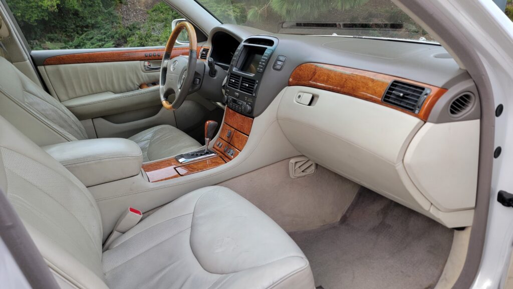 Front seats and dashboard interior view