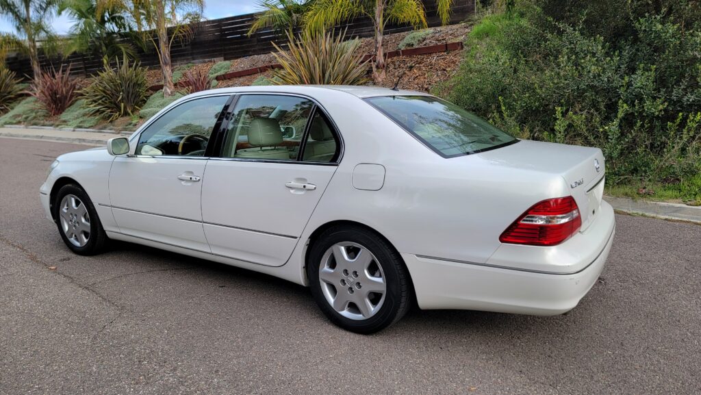 Rear driver-side angle