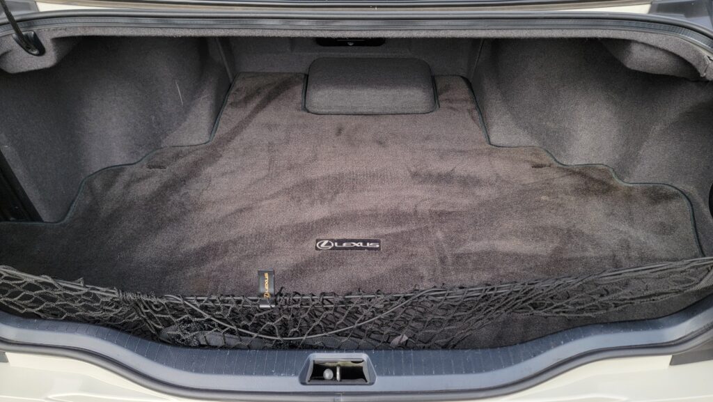 Trunk and cargo area