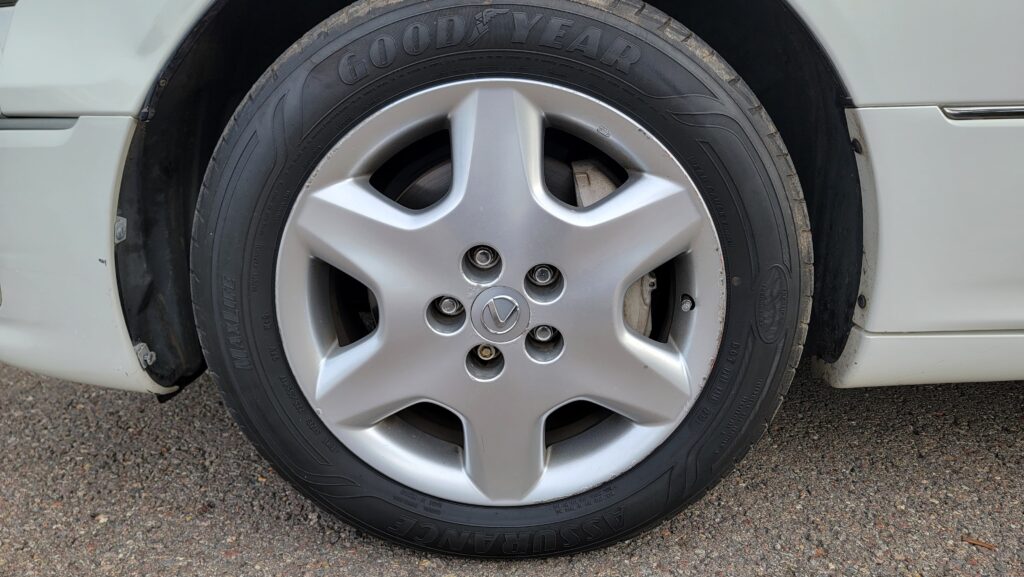 Driver-side front wheel