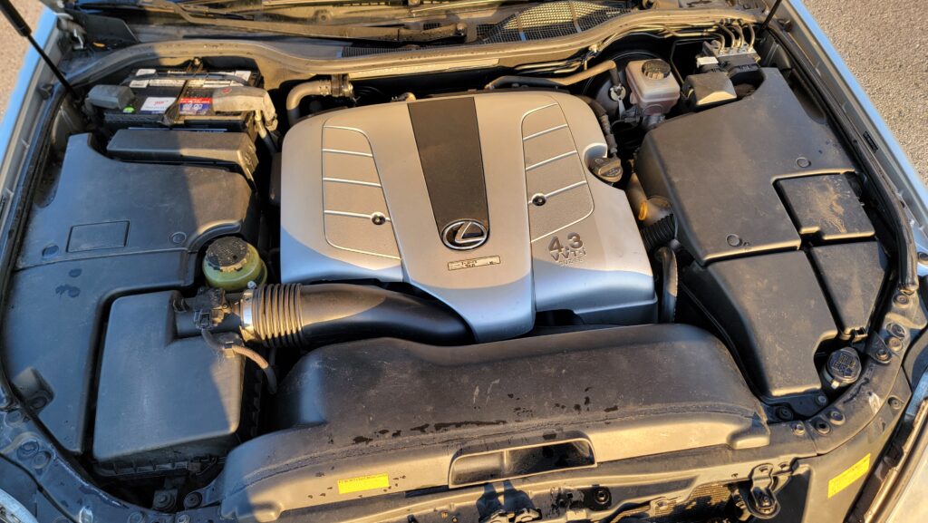 3UZ-FE V8 engine bay of a 2004 Lexus LS430