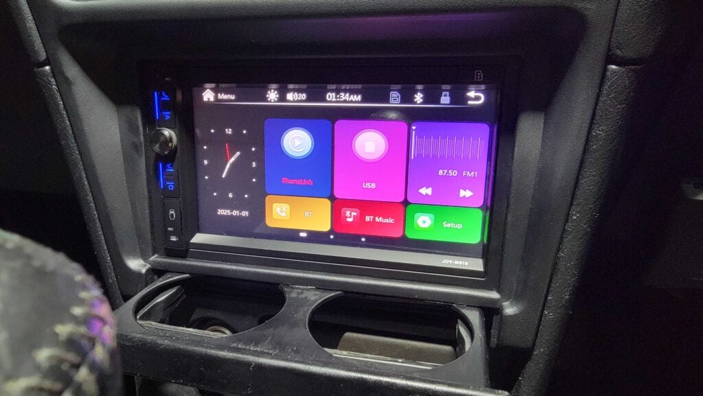 Mitsubishi EVO 3 Cupholders and Android Auto AppleCar Play Bluetooth