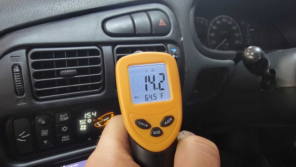 Mitsubishi EVO 3 Ice Cold AC R134A