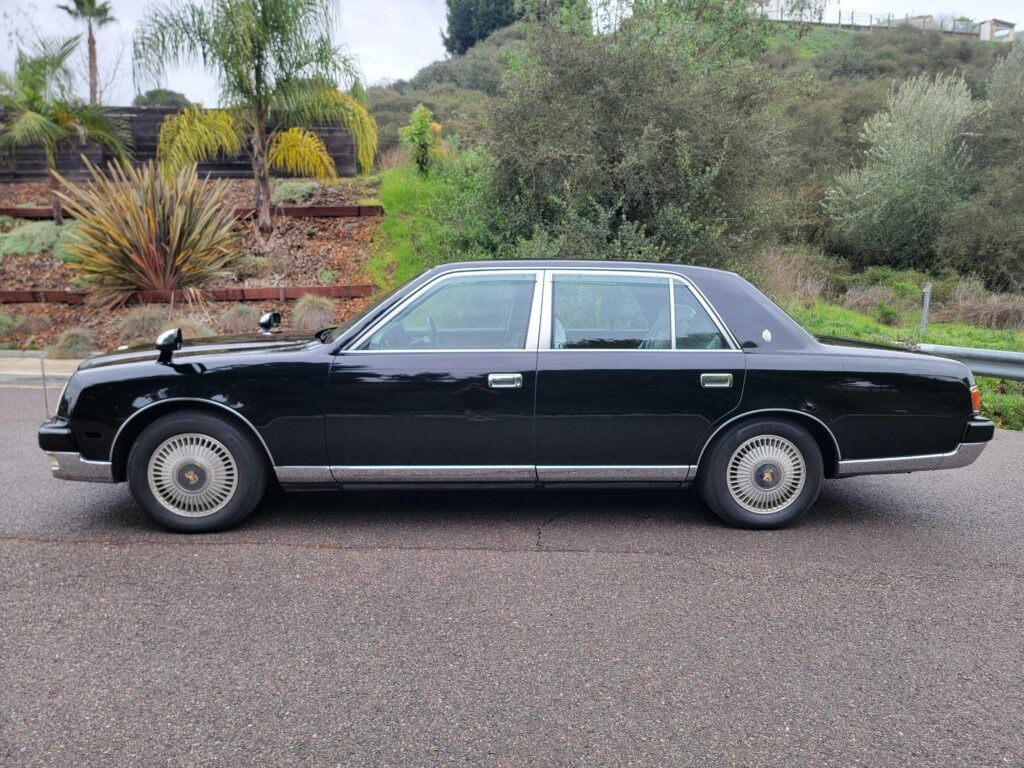 Passenger-side exterior profile of right-hand drive Toyota Century