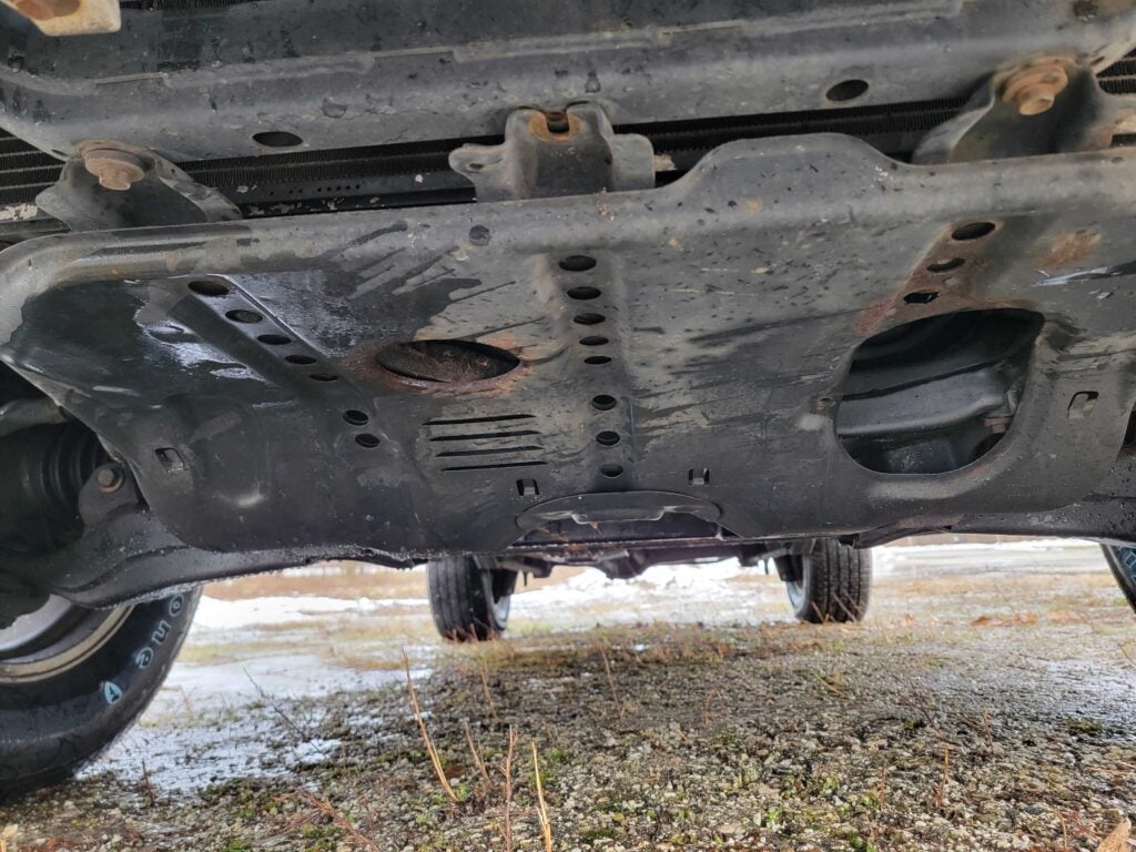 Front skid plate and underbody protection on LX470