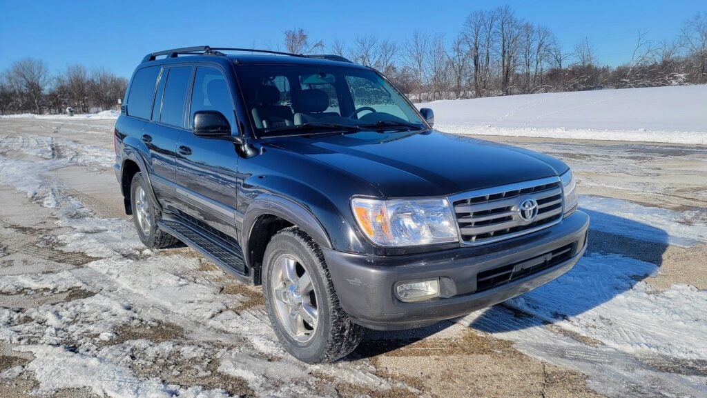Wide front passenger-side view of 2007 Toyota Land Cruiser