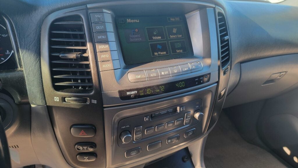 Radio and climate control stack of Land Cruiser
