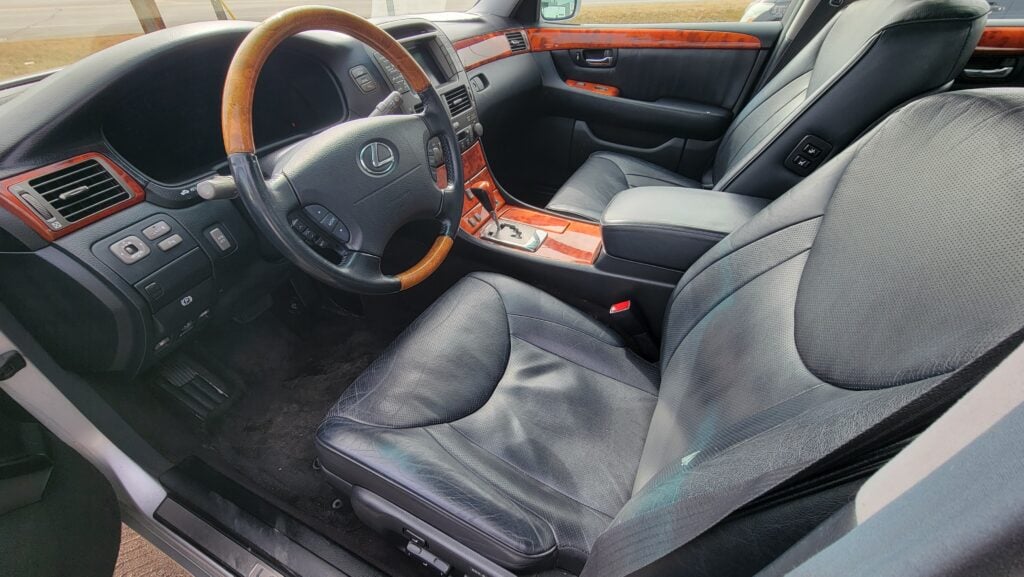 2005 Lexus LS430 ML driver entry interior view Mercury Metallic Tanin JDM