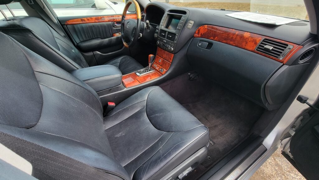 2005 Lexus LS430 ML passenger entry front view Mercury Metallic Tanin JDM