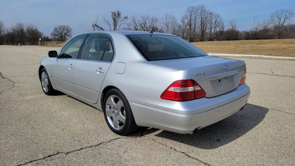 2005 Lexus LS430 ML driver rear three quarter view Mercury Metallic Tanin JDM