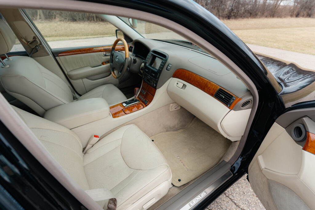 2005 Lexus LS430 Black on Ecru Passenger Entry