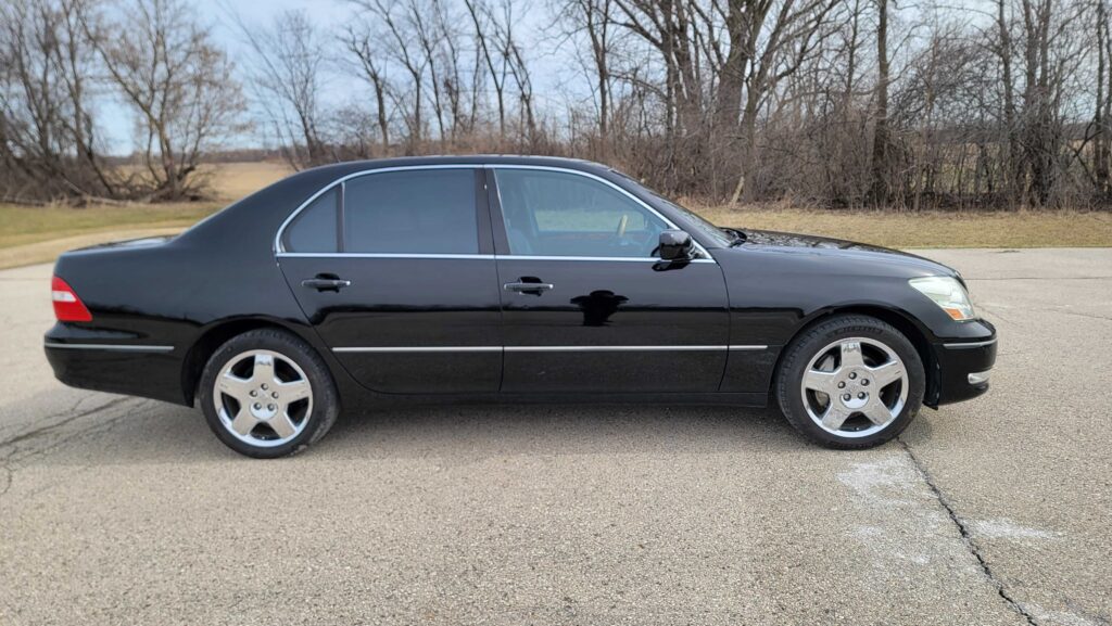 2005 Lexus LS430 Ultra Passenger Side View