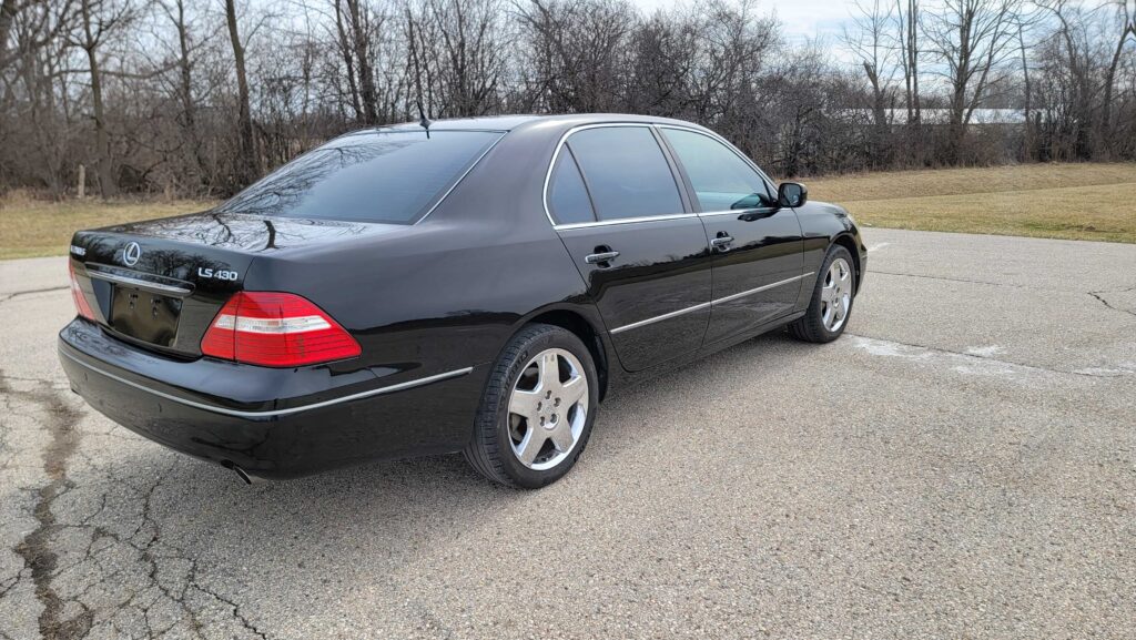 2005 Lexus LS430 Ultra Passeneger Rear View