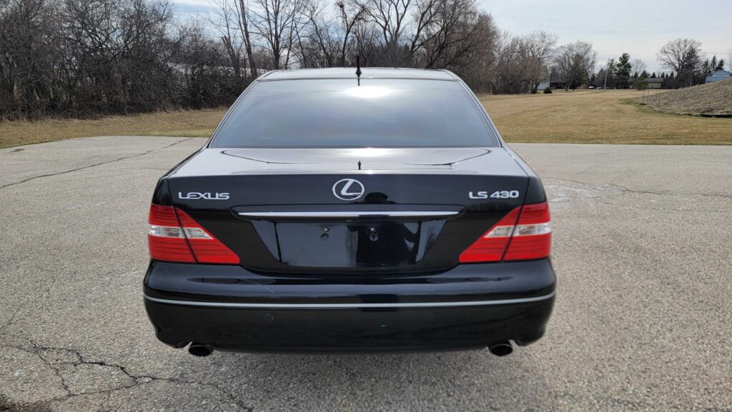 2005 Lexus LS430 Ultra Rear View
