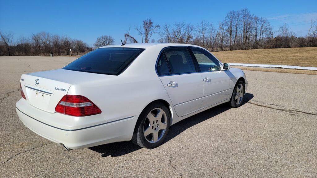 2005 Lexus LS430 White on Black Ultra Passenger Rear Angle