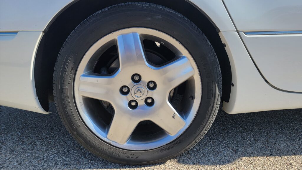 2005 Lexus LS430 White on Black Ultra Passenger Rear Wheel