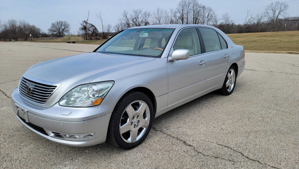 2006 Lexus LS430 Ultra driver front angle exterior