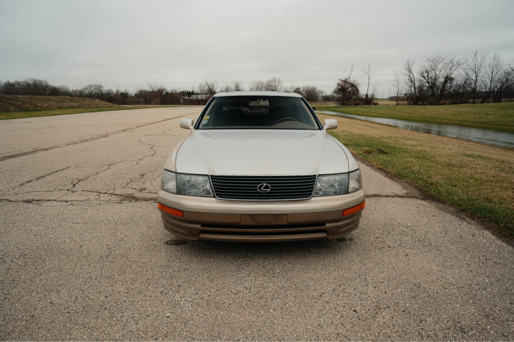 1995 Lexus LS400 Front View
