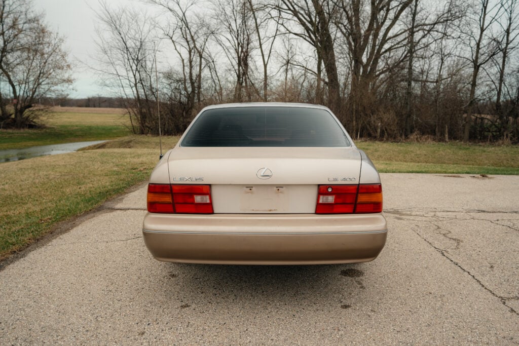 1995 Lexus LS400 Rear View