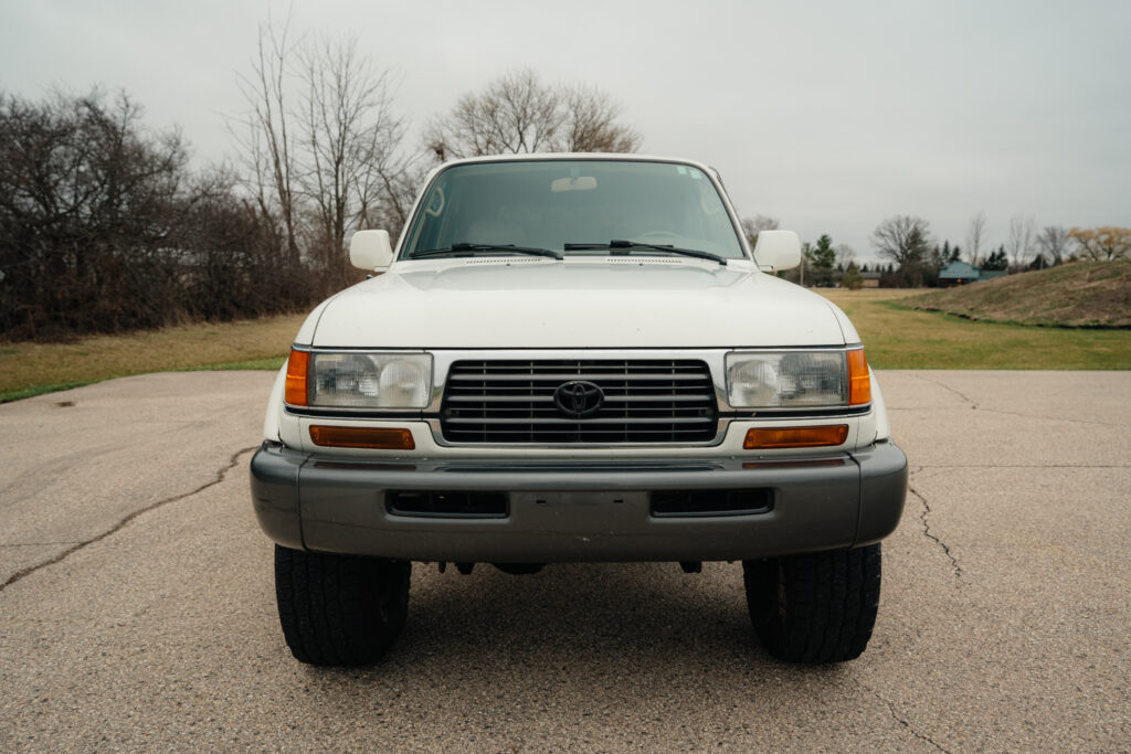 1997 Toyota Land Cruiser Driver Front View