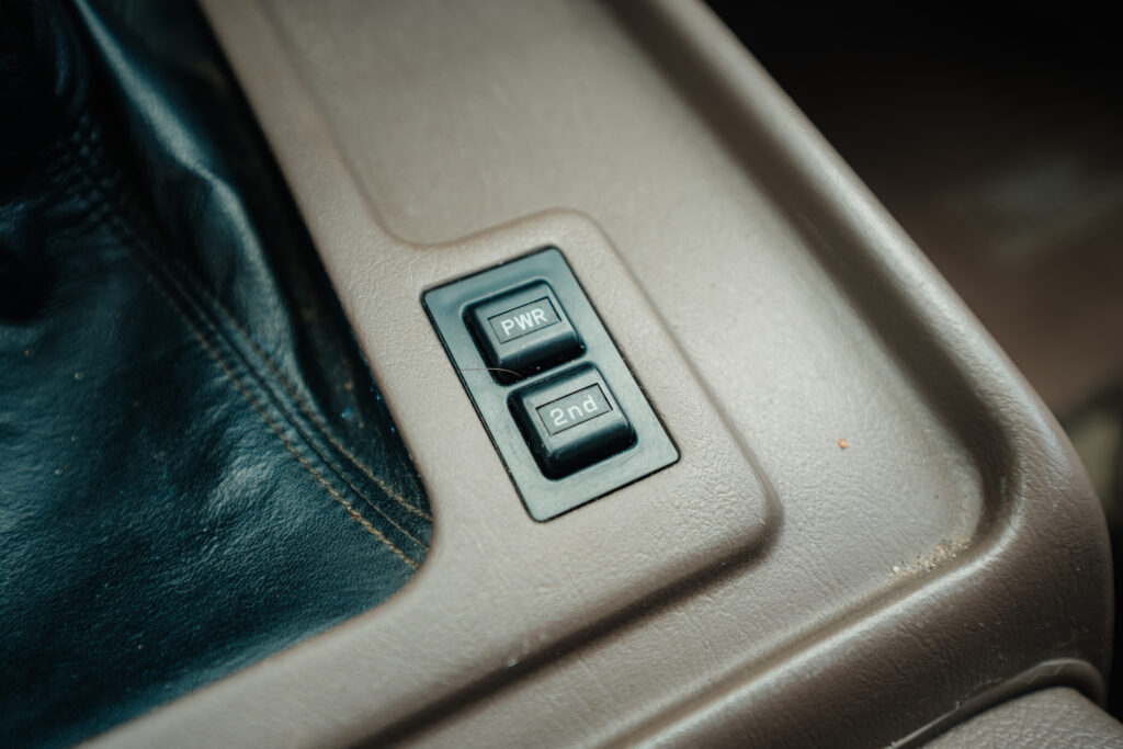 1997 Toyota Land Cruiser Collectors Edition Power Button