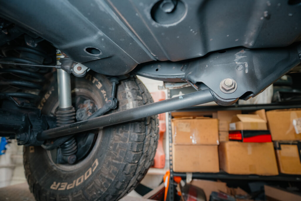 1997 Toyota Land Cruiser Underbody Driver Rear Arm