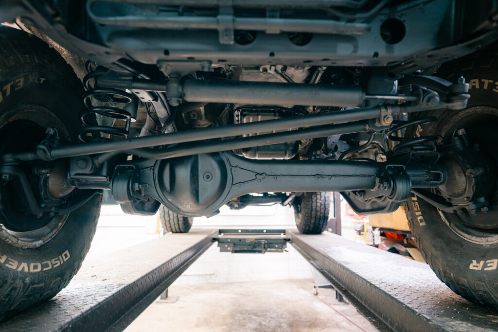 1997 Toyota Land Cruiser Underbody Front Axle View