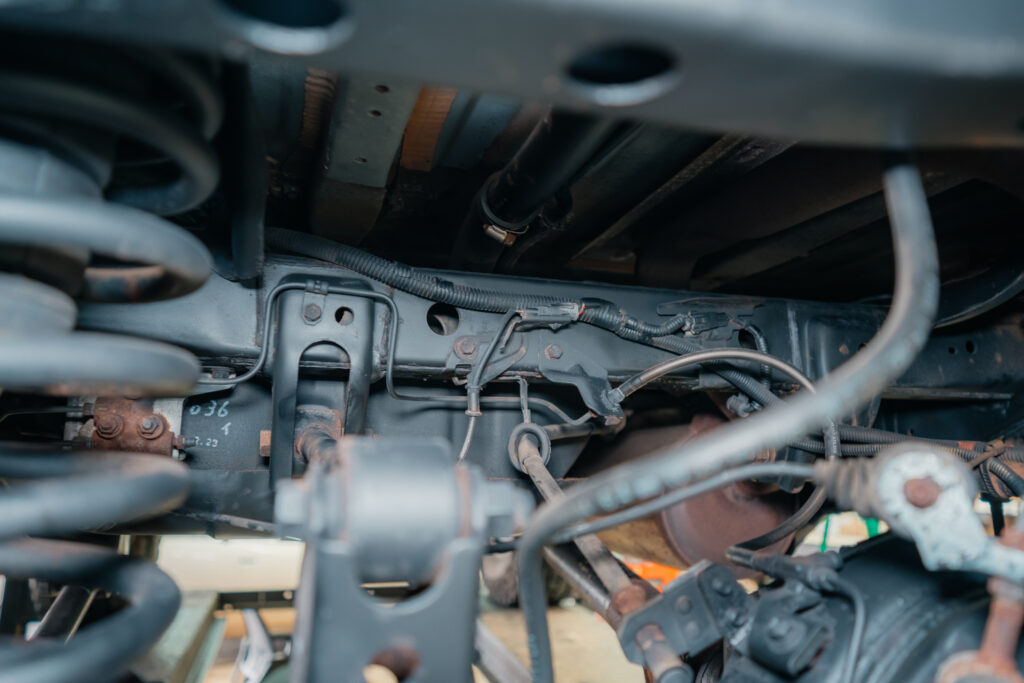 1997 Toyota Land Cruiser Underbody Rear Subframe View