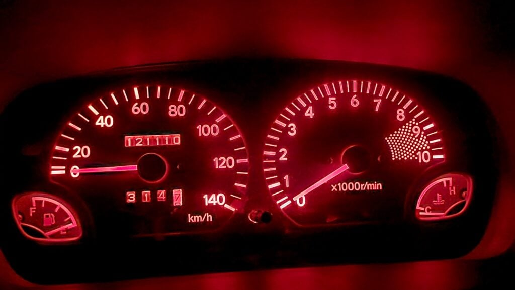 1997 Daihatsu Mira TR-XX gauge cluster illuminated