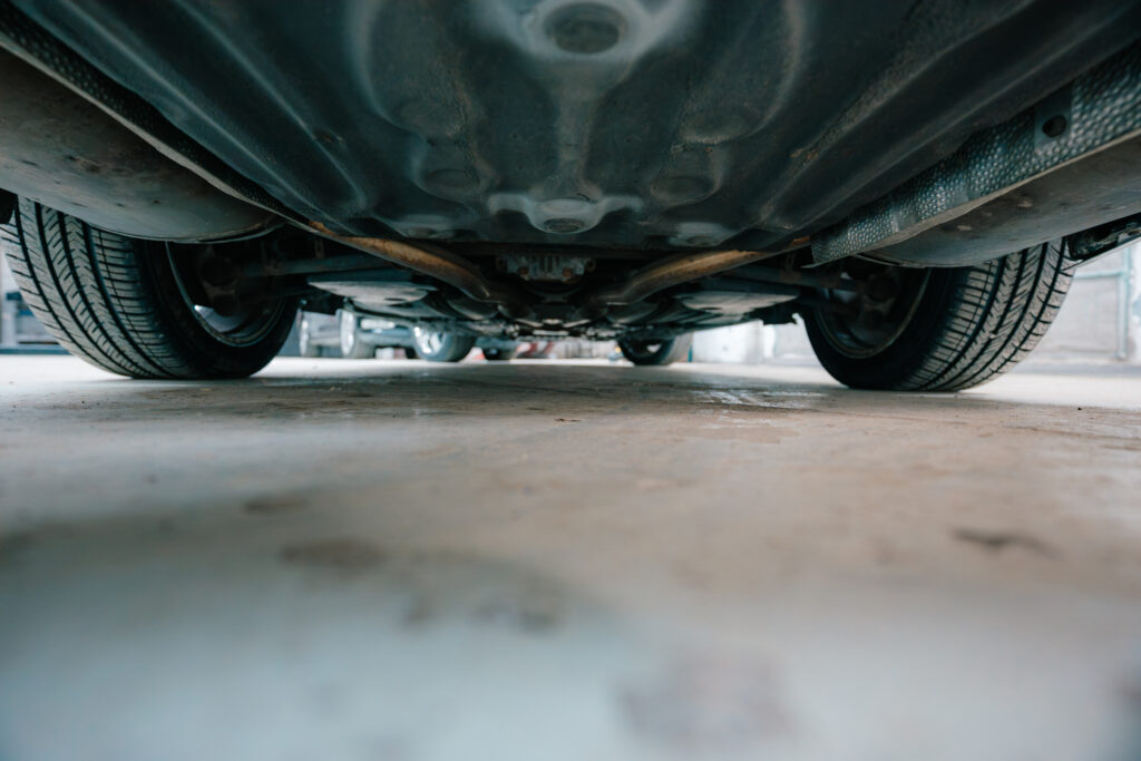 2005 Lexus LS430 Black Cherry Pearl Underbody Rear