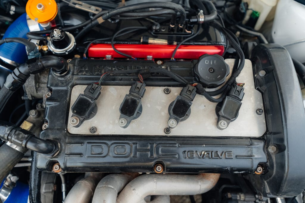 1995 Mitsubishi EVO 3 valve cover engine view