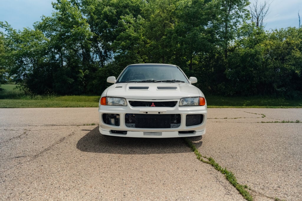 1995 Mitsubishi EVO 3 front view wide