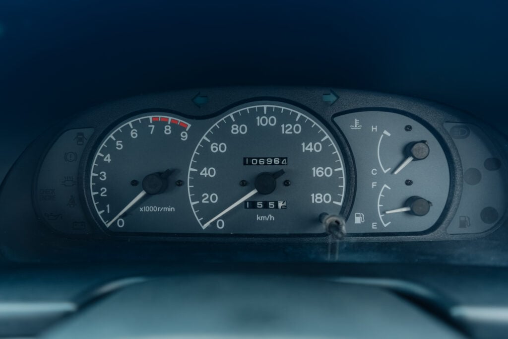 1995 Mitsubishi EVO 3 gauge cluster speedometer