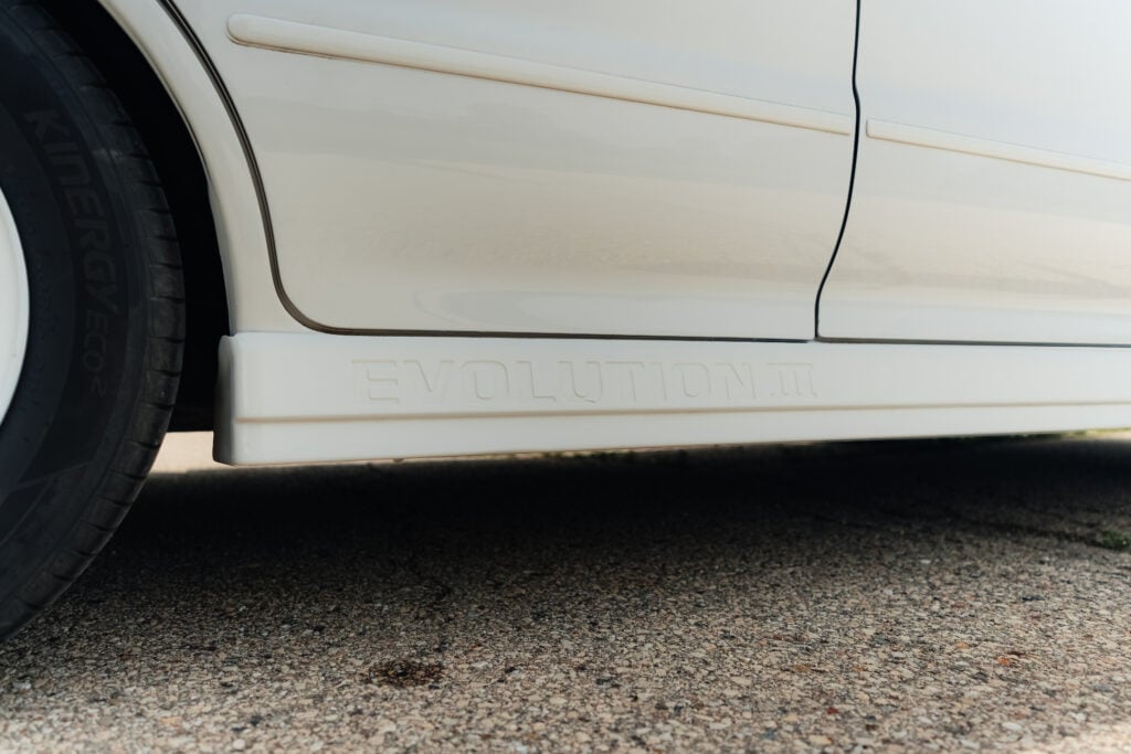 1995 Mitsubishi EVO 3 driver side skirt Evolution 3