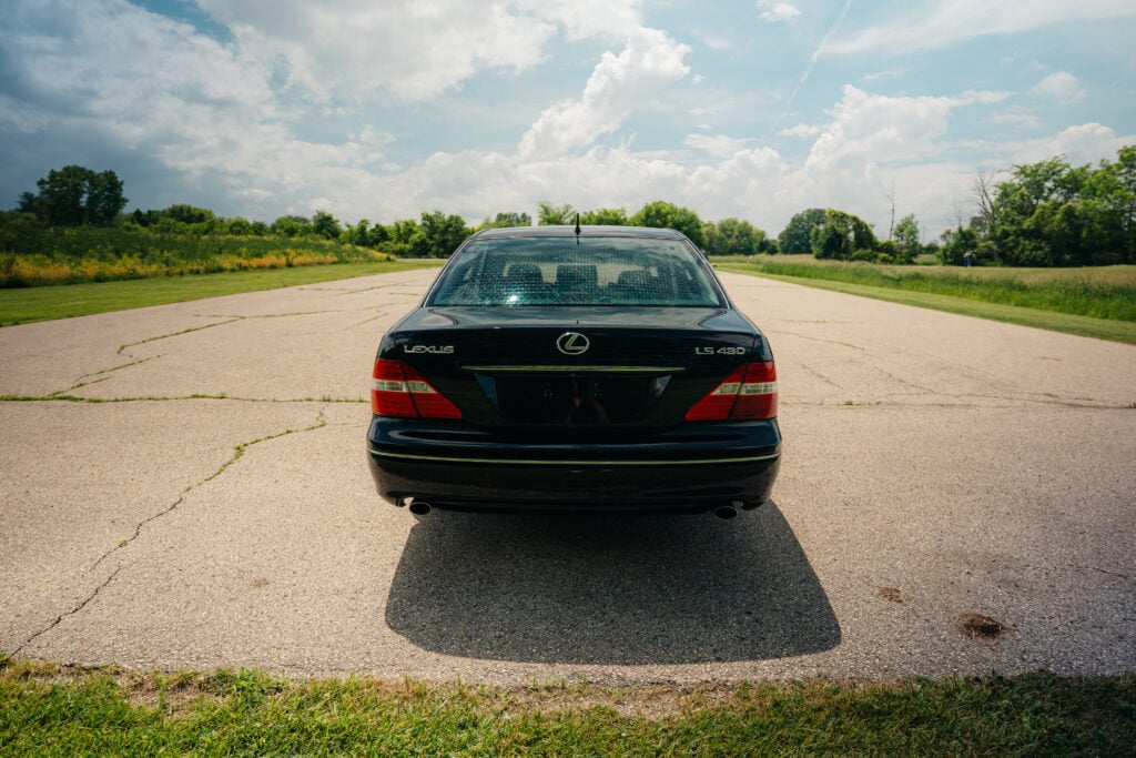 2005 Lexus LS430 Black on Black ML-C Rear View Close