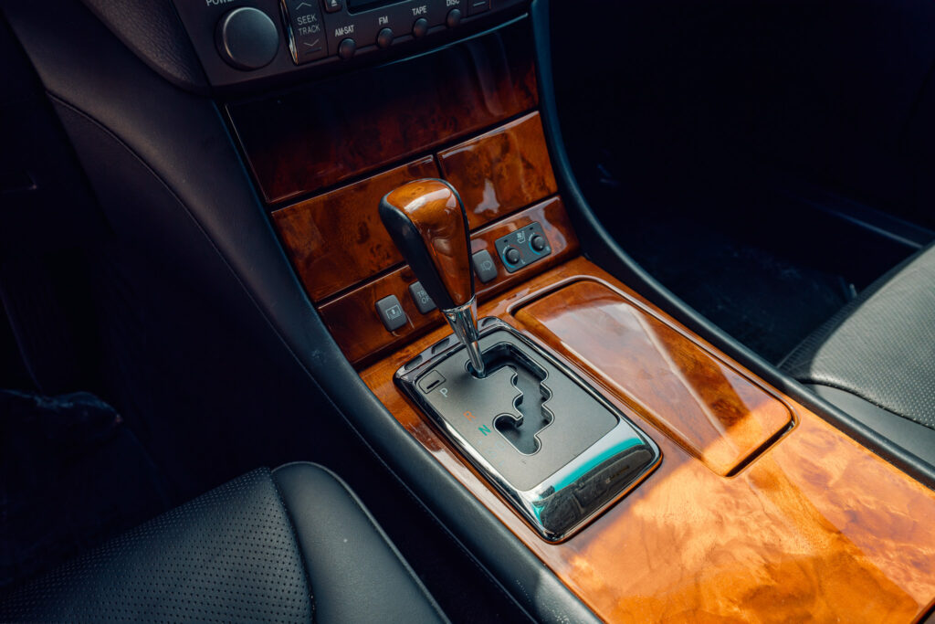 2004 Lexus LS430 CL Silver on Black center console wood view