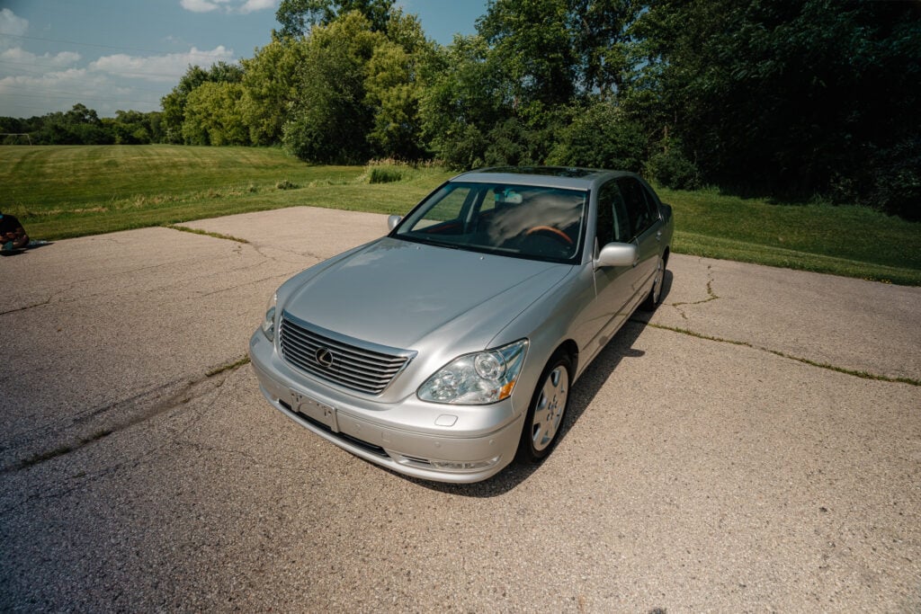 2004 Lexus LS430 CL Silver on Black driver front corner view overhead