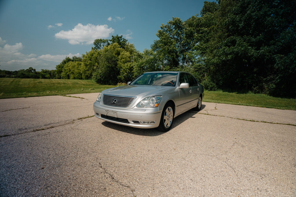 2004 Lexus LS430 CL Silver on Black driver front corner view
