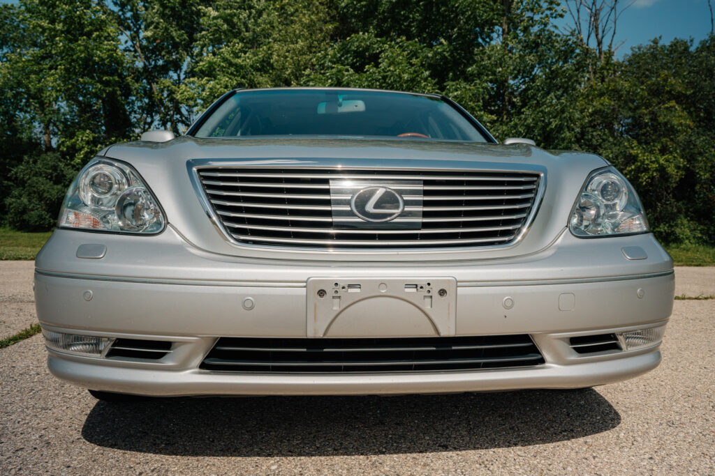2004 Lexus LS430 CL Silver on Black front view near