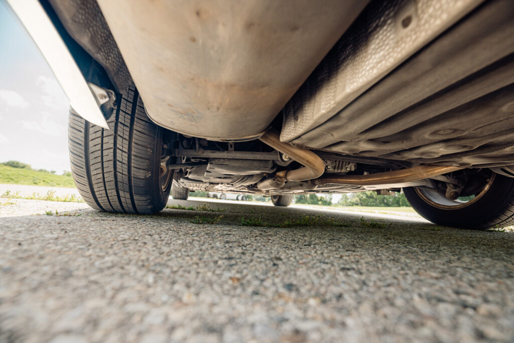2004 Lexus LS430 CL Silver on Black driver muffler