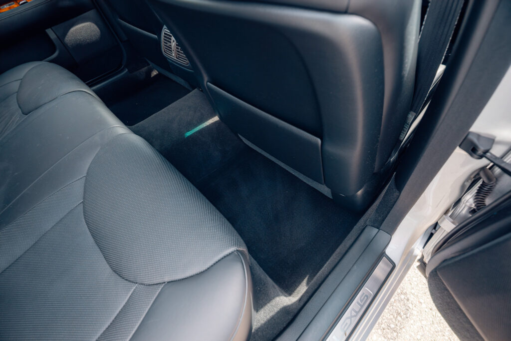 2004 Lexus LS430 CL Silver on Black passenger rear floor