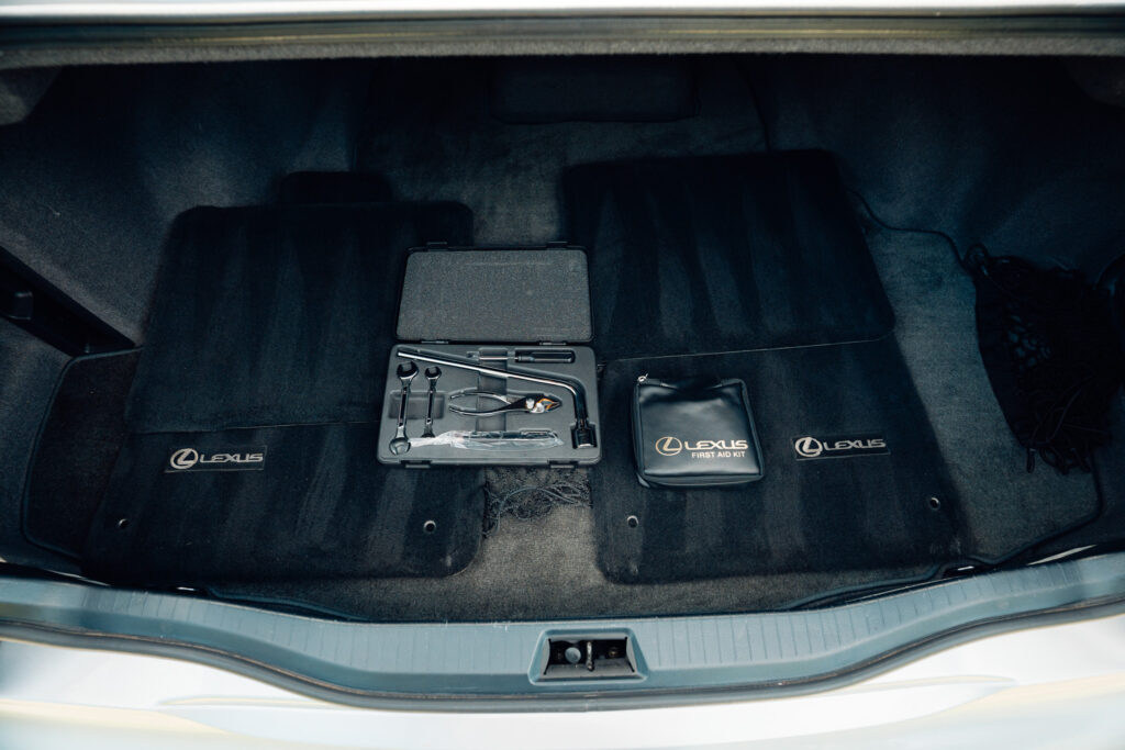 2004 Lexus LS430 CL Silver on Black trunk view floor mats